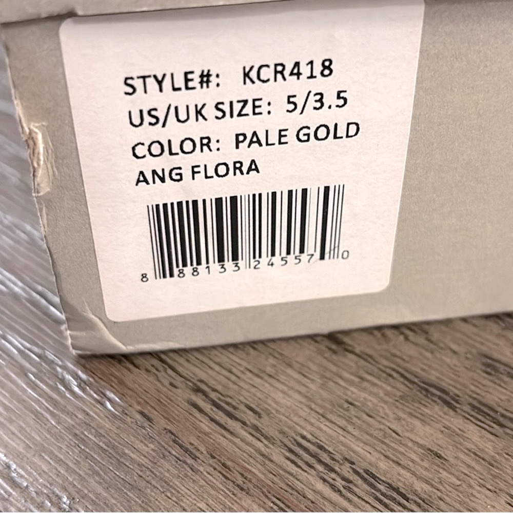 NIB [Kenneth Cole] Reaction Gold Shimmer Slip On Starburst Sneaker Women's Sz 5 - Picture 13 of 13